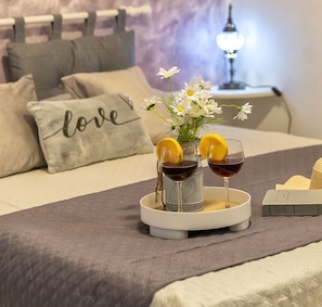 3 多间卧室、办公桌、熨斗/熨衣板、旅行婴儿床