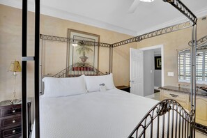 3 chambres, fer et planche à repasser, Wi-Fi gratuit, draps fournis
