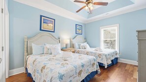 5 bedrooms, WiFi, bed sheets
