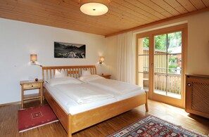 1 bedroom, in-room safe, desk, WiFi