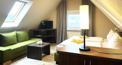 Apartment with extra bed for max. 4 persons - Gasthof & Pension Zur