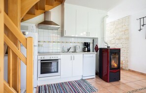 Refrigerador, microondas, parrilla de estufa y lavavajillas 