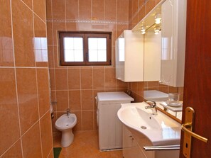 Bathroom - Holiday apartment mit Terrasse und Klimaanlage (Rovinj)