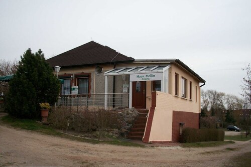 Single Room (GR 2-1) - Mellin House