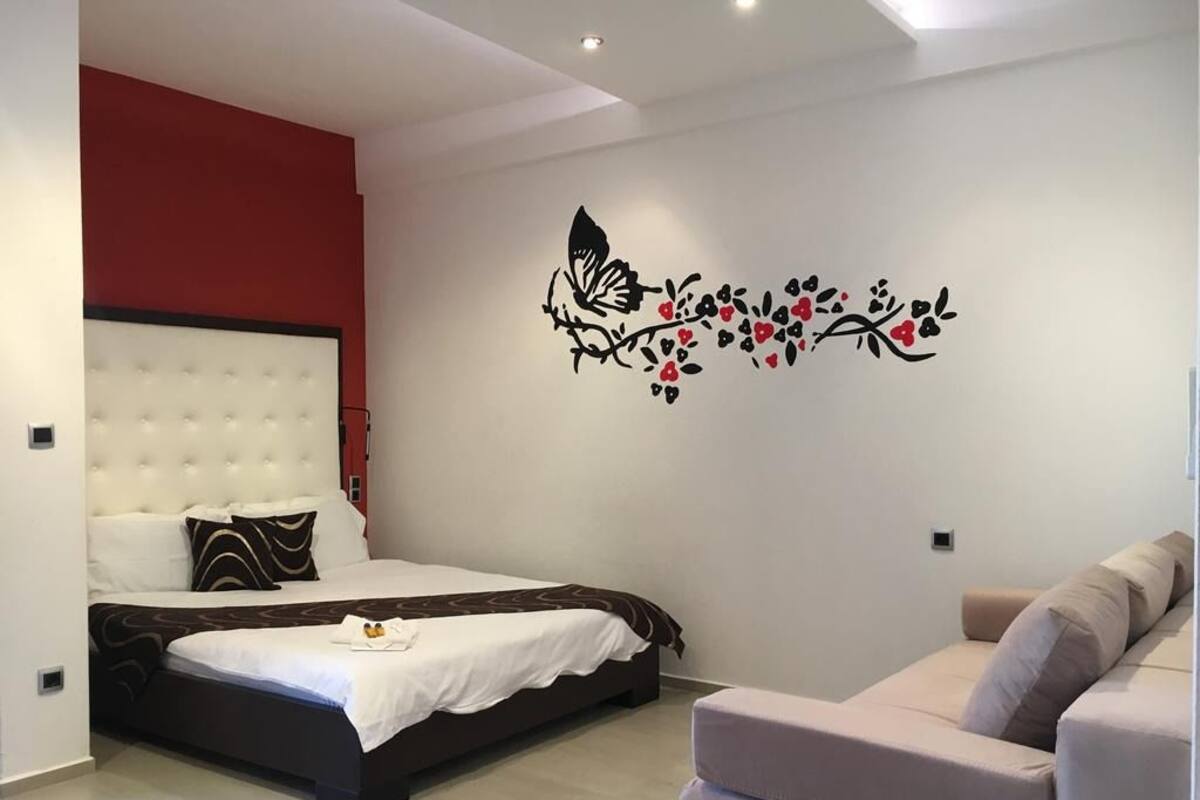 In-room safe, desk, soundproofing, free cots/infant beds