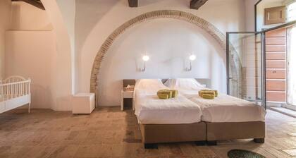 Superbe maison Ă Lari -PI-
