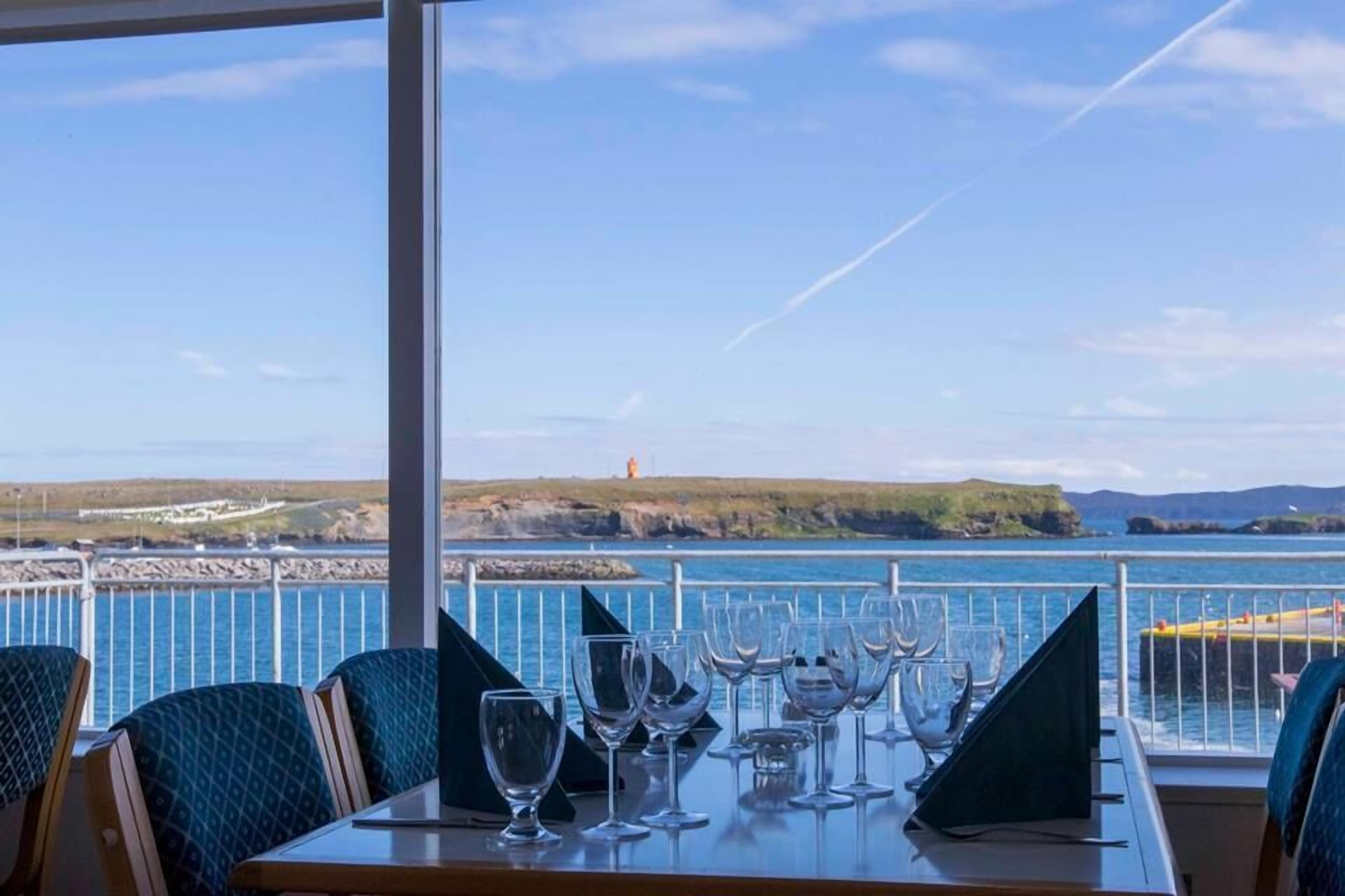 Breakfast, lunch and dinner served