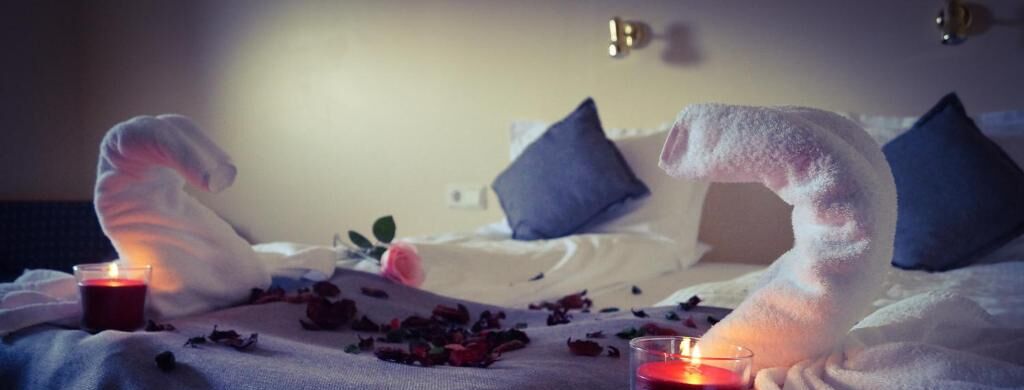 1 bedroom, desk, soundproofing, iron/ironing board