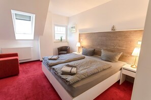 4 bedrooms, WiFi, bed sheets