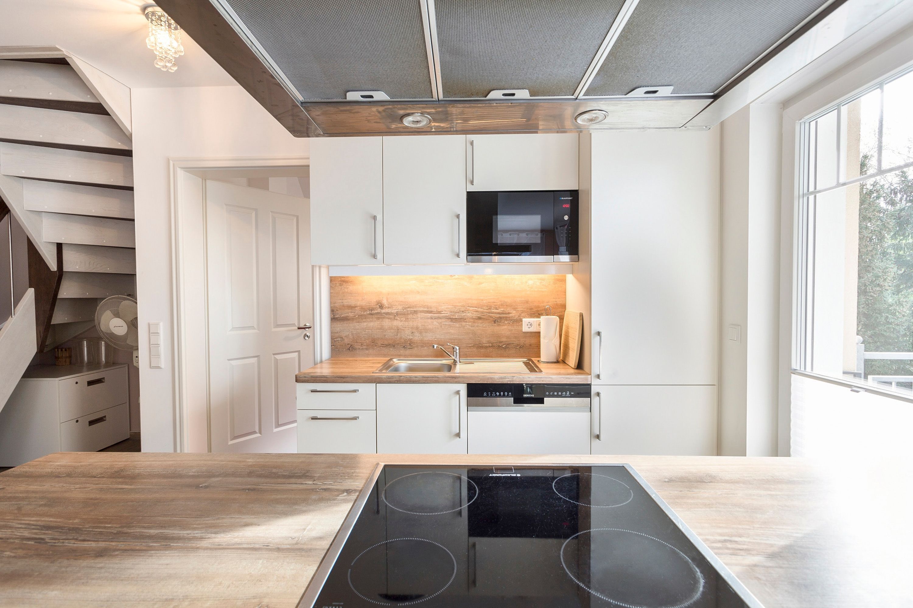 Kühlschrank, Mikrowelle, Ofen, Geschirrspüler