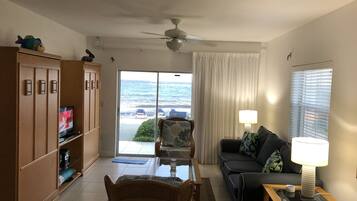 Smart TV, reproductor de DVD, estéreo