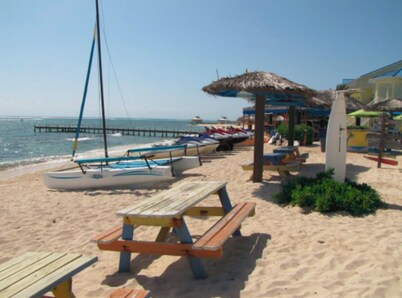 Beach Front 2 bdrm/2 bath Villa CastAway Cove Resort 1st Floor