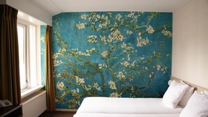 Quarto casal ou duplo standard | Escrivaninha, berços (sobretaxa), Wi-Fi de cortesia, roupa de cama