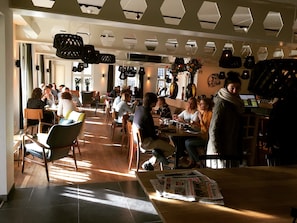 Breakfast, lunch and dinner served  - Grand Cafe Hotel Kruller (Otterlo)