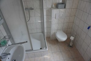 Een douche, een haardroger