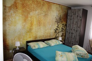 2 Schlafzimmer, Bügeleisen/Bügelbrett, Internetzugang, Bettwäsche