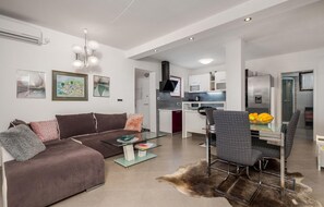 Televisión y estéreo 