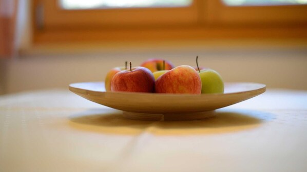 Unclassified image, 1 of 31, button