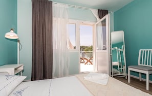 3 camere, una cassaforte in camera, Wi-Fi gratuito, lenzuola