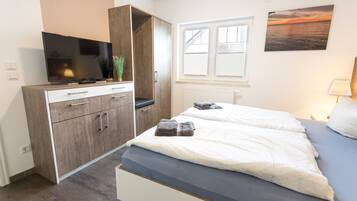 2 Schlafzimmer, Reisekinderbett, WLAN, Bettwäsche