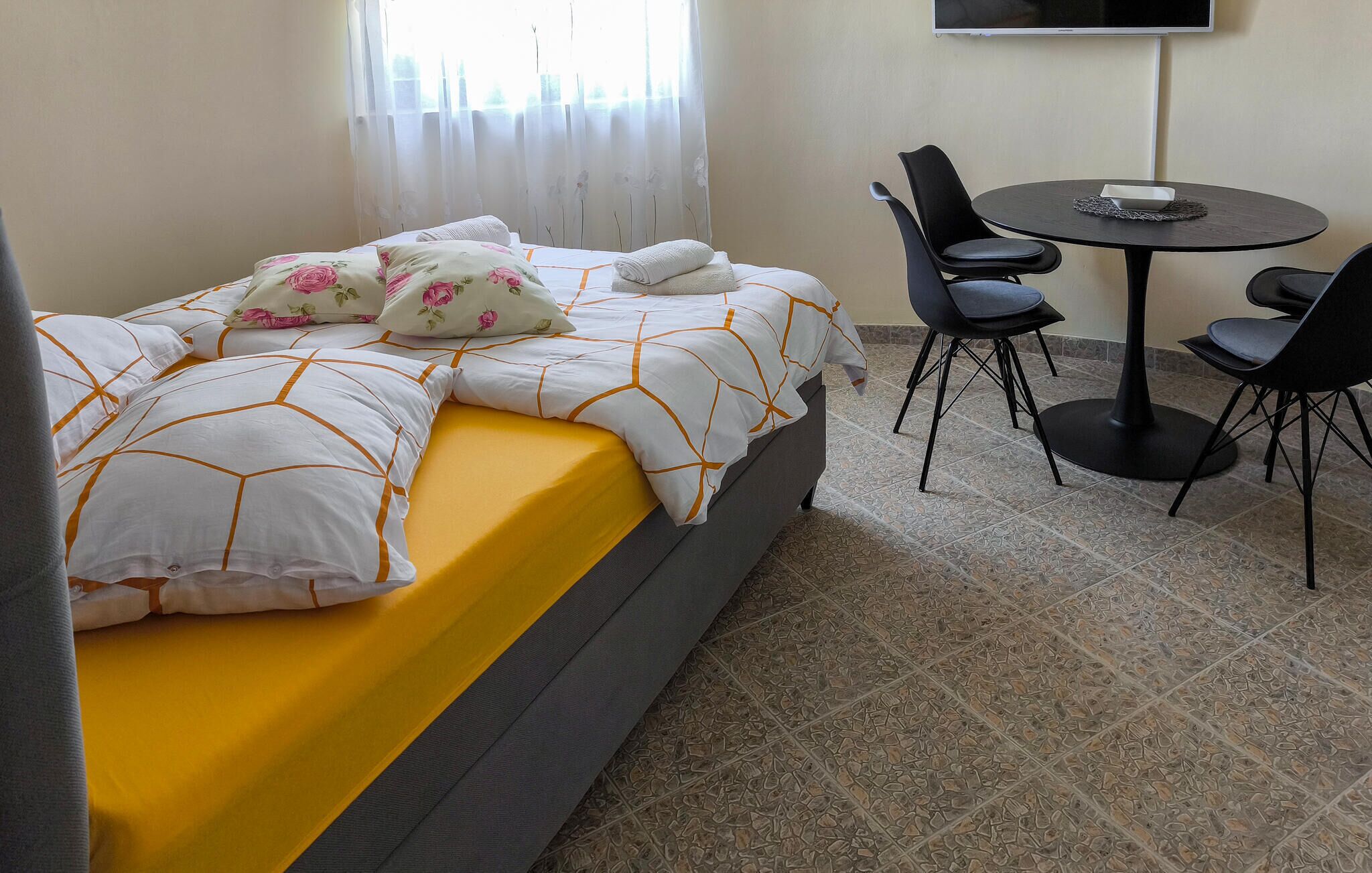 1 habitación y wifi gratis 