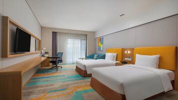 1 Schlafzimmer, Zimmersafe, Schreibtisch, Bügeleisen/Bügelbrett