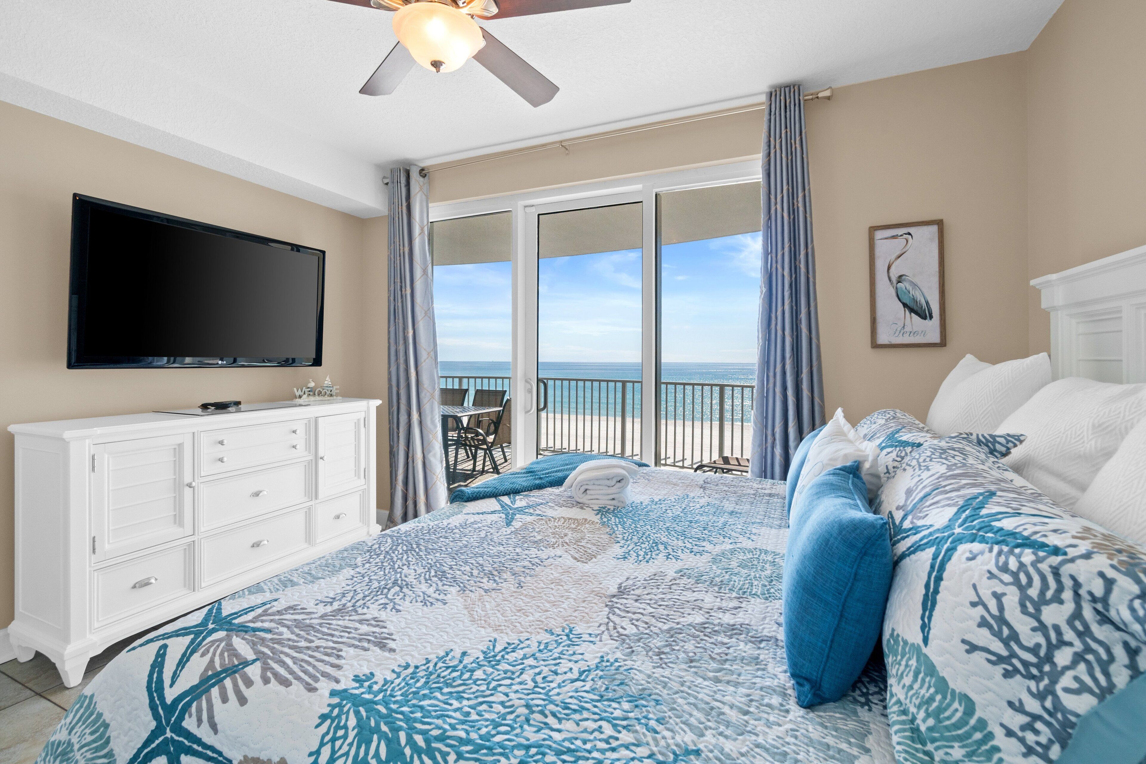 2 bedrooms, travel cot, WiFi, bed sheets