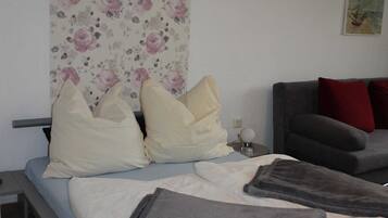 1 camera, Wi-Fi, lenzuola