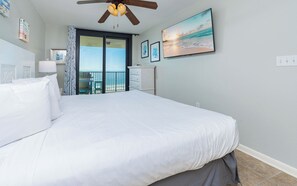 2 slaapkamers, een strijkplank/strijkijzer, gratis wifi, beddengoed