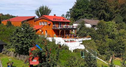 Ferienhaus HEILE WELT mit 3 Schlafzimmern, Kamin, Luxus Bad, Kinderfreundlich