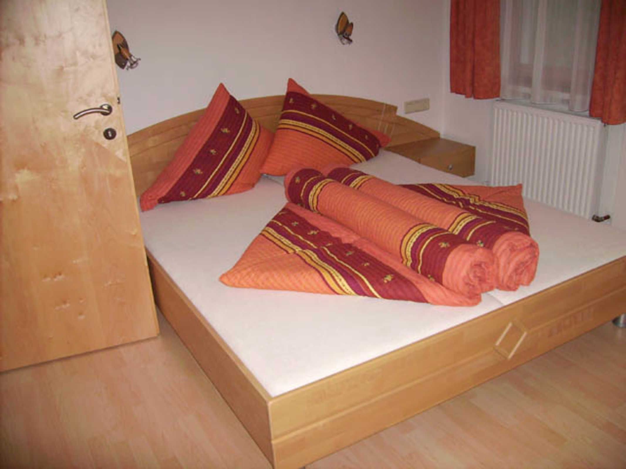 2 bedrooms, in-room safe, travel crib, WiFi