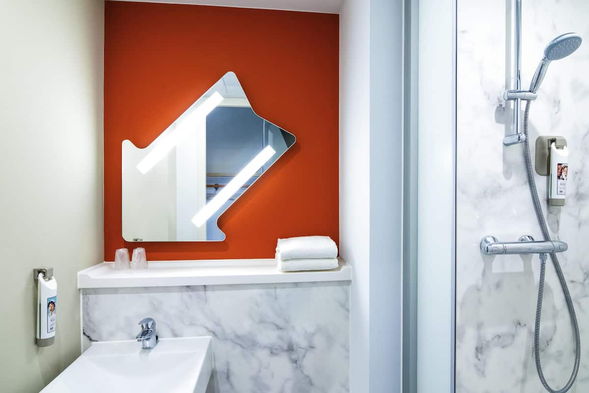 hypo-allergenic bedding, desk, laptop workspace, soundproofing