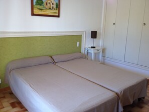 1 bedroom, iron/ironing board, travel crib, free WiFi