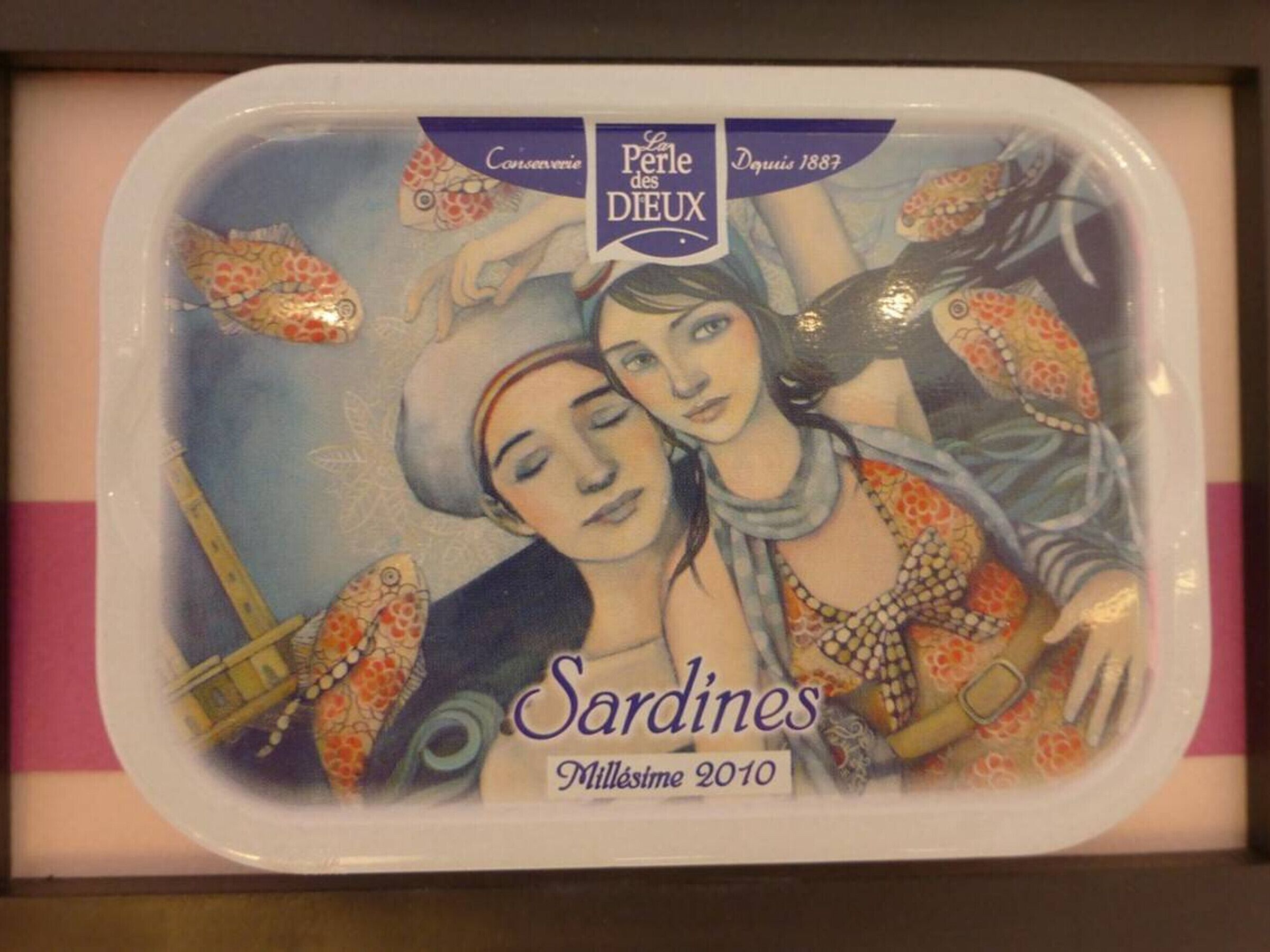 Eine Dose Sardinen von La Ferme des Dieux aus dem Jahr 2010.