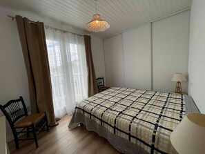 3 bedrooms