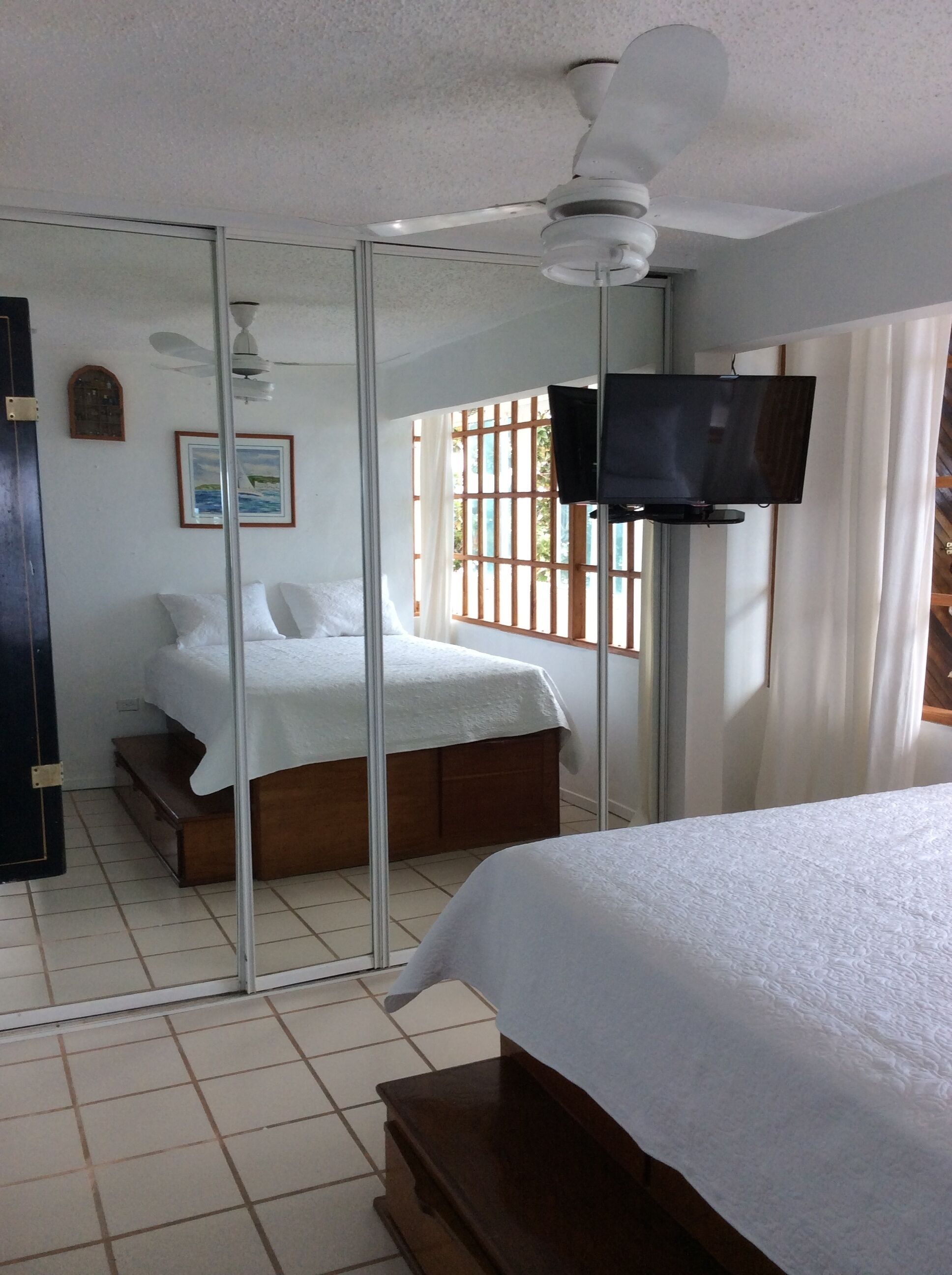 2 bedrooms, WiFi, bed sheets, wheelchair access