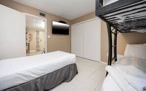 4 bedrooms, iron/ironing board, free WiFi, bed sheets