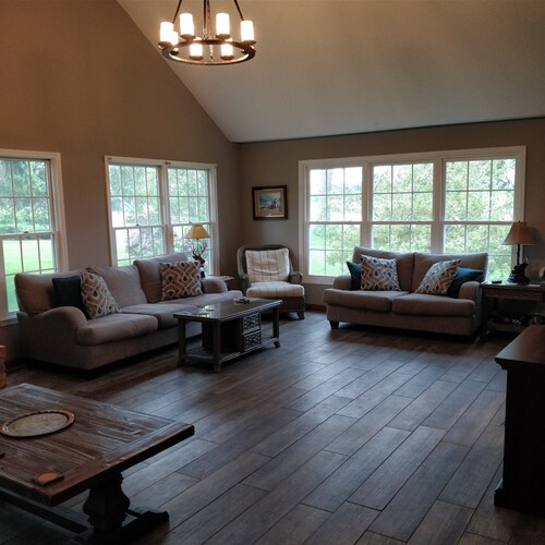 Beautiful Lake Home in a quiet relaxing setting.  Access to paddle boats. 