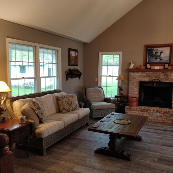 TV, fireplace, video games, DVD player