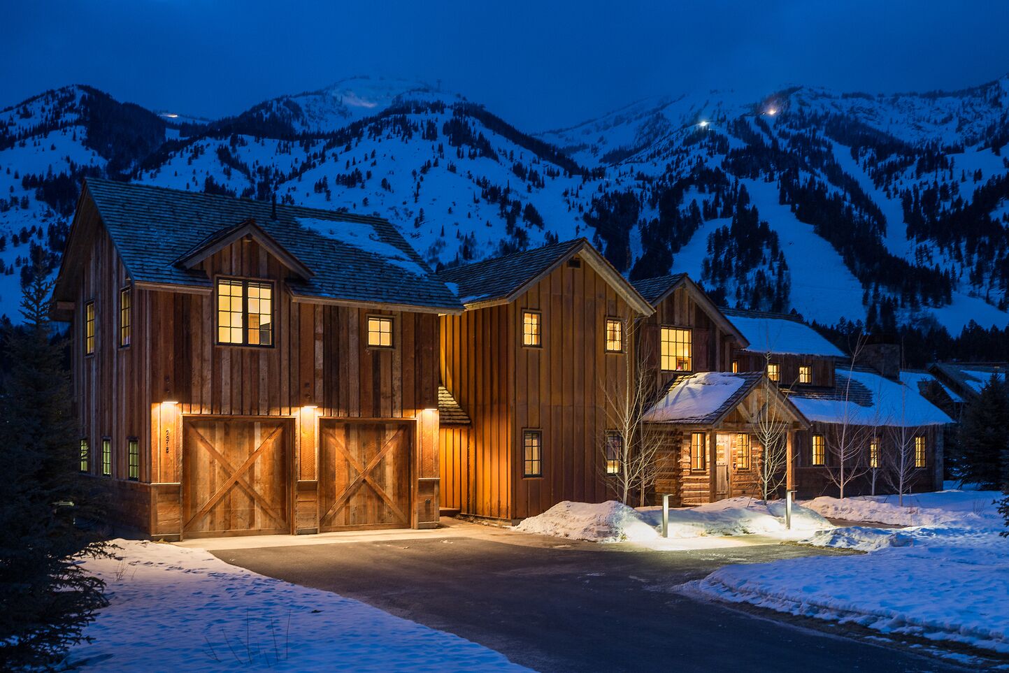 Breathtaking Views and Luxurious Living
