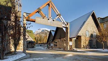 Esterni