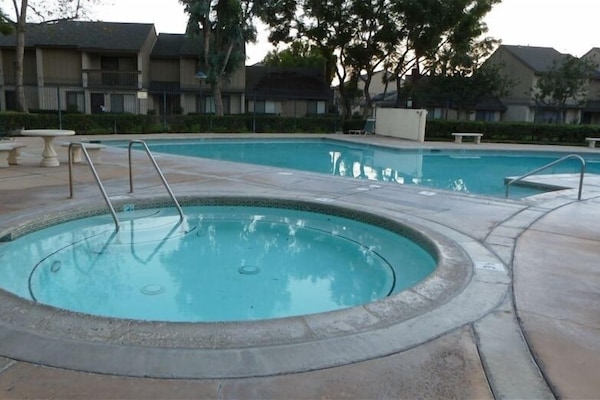 Hot Tub & Pool for Guest Use. Magic Mouse Townhouse, Anaheim Vacation Rental