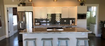 Beautiful & Spacious upstairs Apt in Poipu Beach Estates! One Bedroom with A/C! 