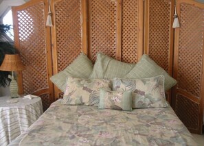 3 slaapkamers, een strijkplank/strijkijzer, gratis wifi, beddengoed