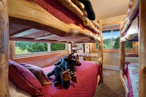 4 chambres, fer et planche à repasser, Wi-Fi gratuit, draps fournis