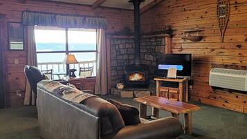 Smart TV, fireplace, DVD player