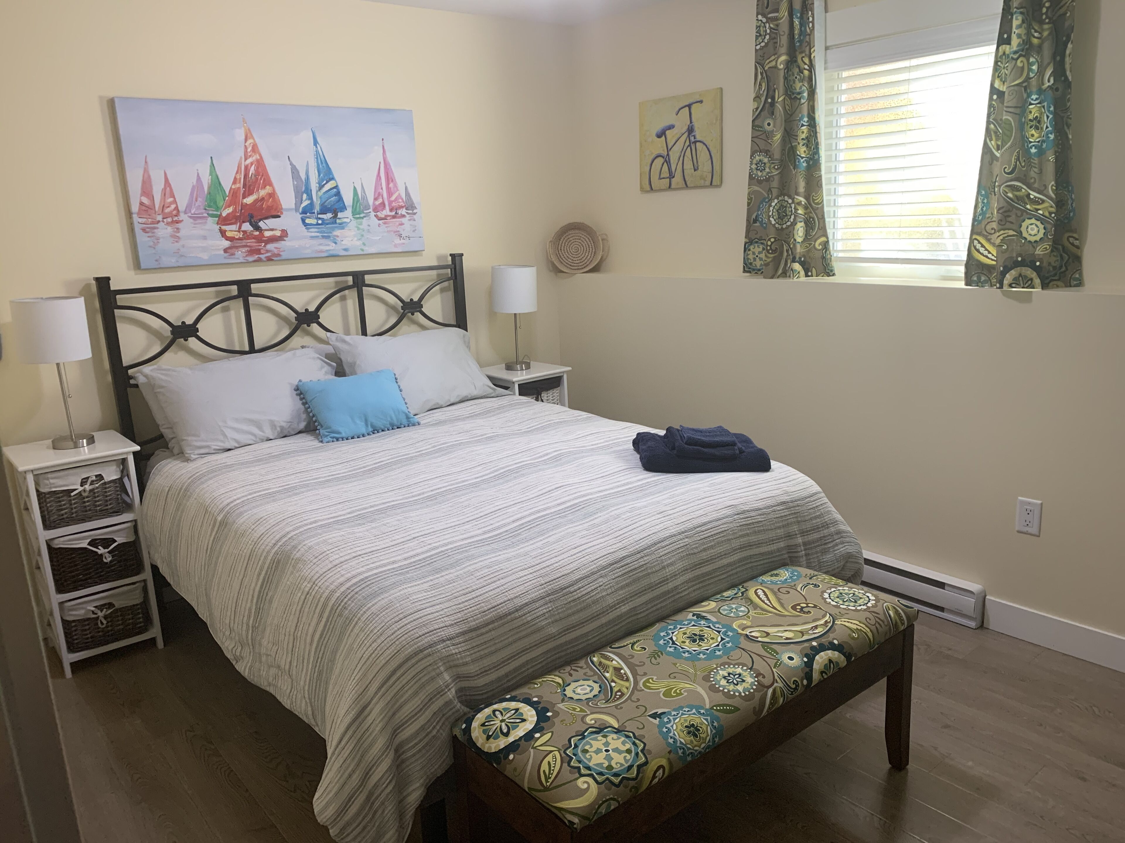 1 quarto, Wi-Fi de cortesia, roupa de cama