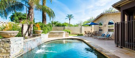 屋外プール、温水プール