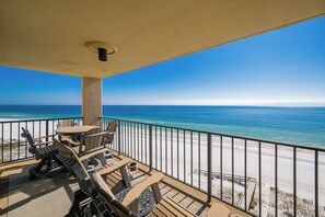 Outdoor dining - 2BR 2BA ~ Phoenix I ~ See why our guests come back!!! (Orange Beach)