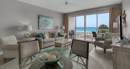 SUORA OCEANFRONT! Sterling Sands 211 rantatuolit ja sateenvarjo sisältyvät hintaan!